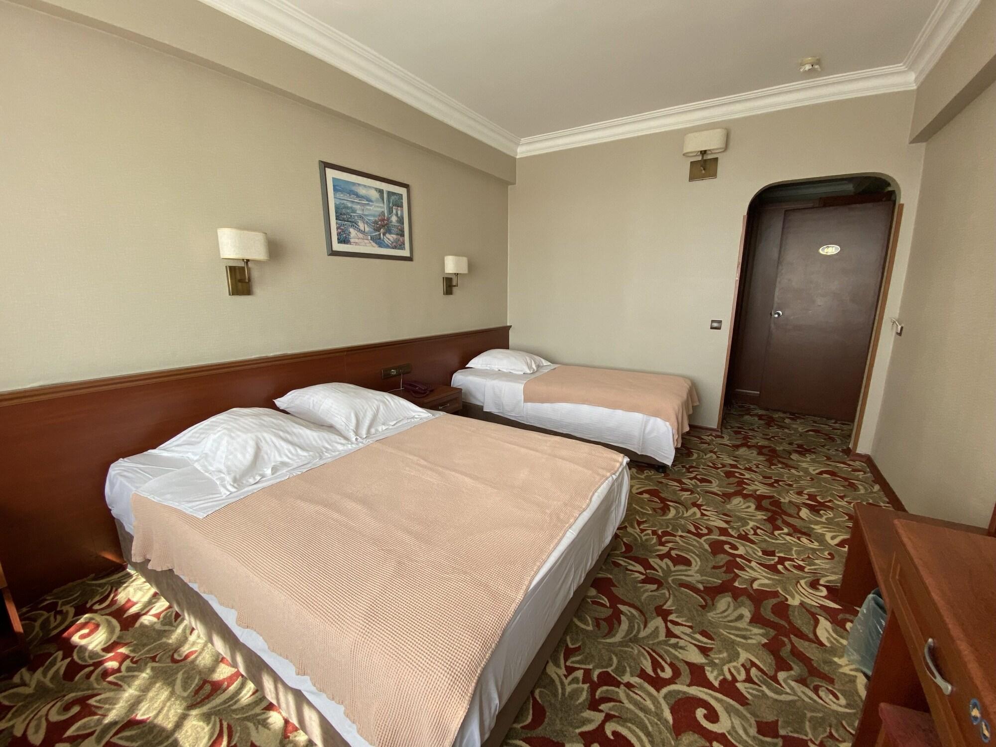 Monopol Hotel Istanbul